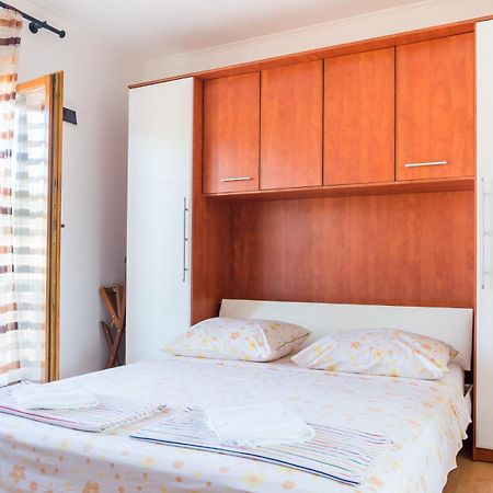Apartmani Fides Lumbarda Ruang foto