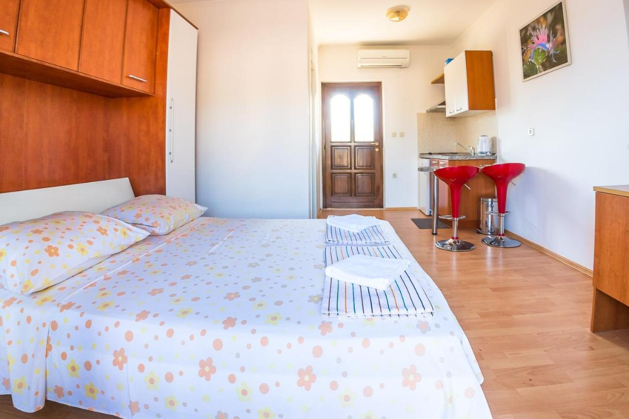 Apartmani Fides Lumbarda Bagian luar foto