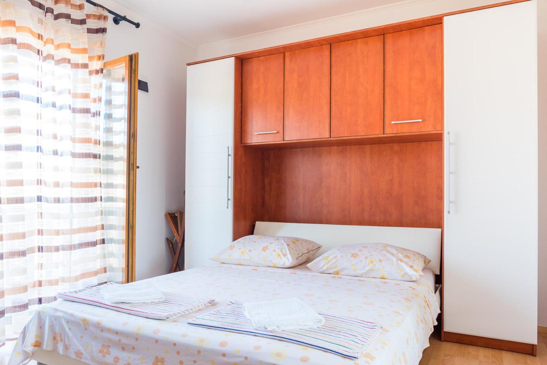 Apartmani Fides Lumbarda Ruang foto