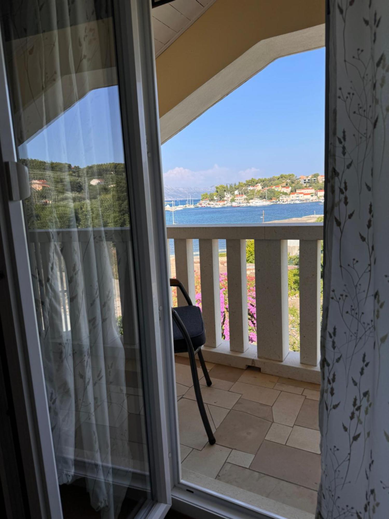 Apartmani Fides Lumbarda Ruang foto